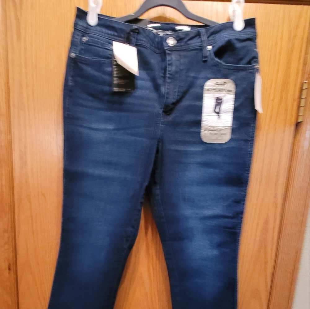 Seven blue jeans